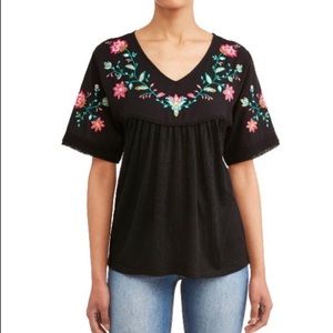 Womens Embroidered Short Sleeve Boho-Chic Top NWT